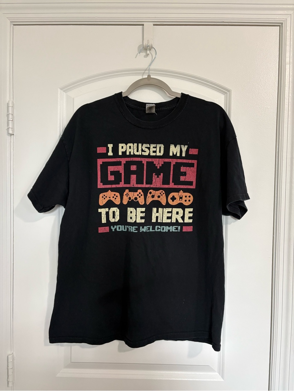 Black Graphic 'I Paused My Game' Gamer T-Shirt